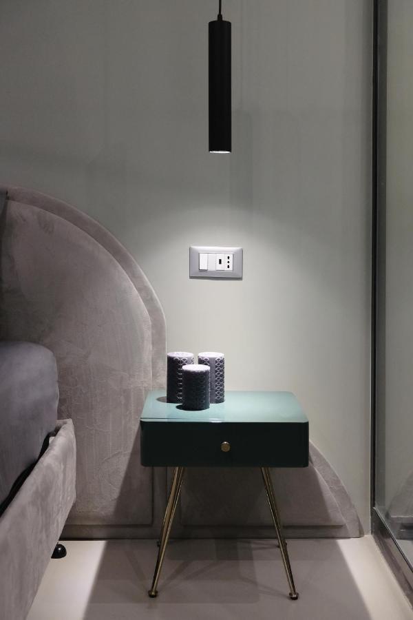 Luciani 33 Luxury Rooms Σαλέρνο Εξωτερικό φωτογραφία