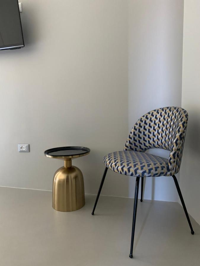 Luciani 33 Luxury Rooms Σαλέρνο Εξωτερικό φωτογραφία