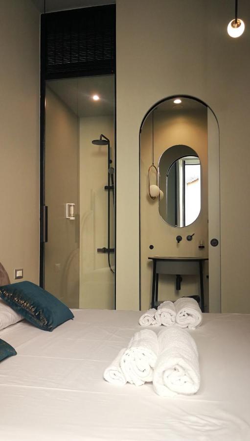 Luciani 33 Luxury Rooms Σαλέρνο Εξωτερικό φωτογραφία